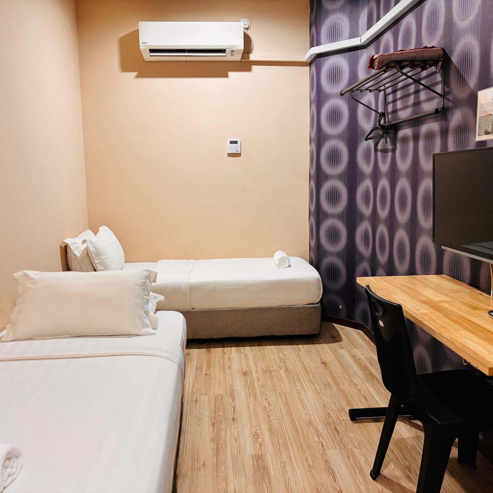Ada Hotel & Apartment Kuala Terengganu Exterior photo
